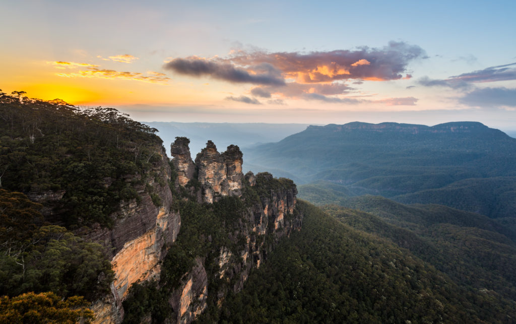 Sunrise From Echo Point In Blue Mountains Australia
