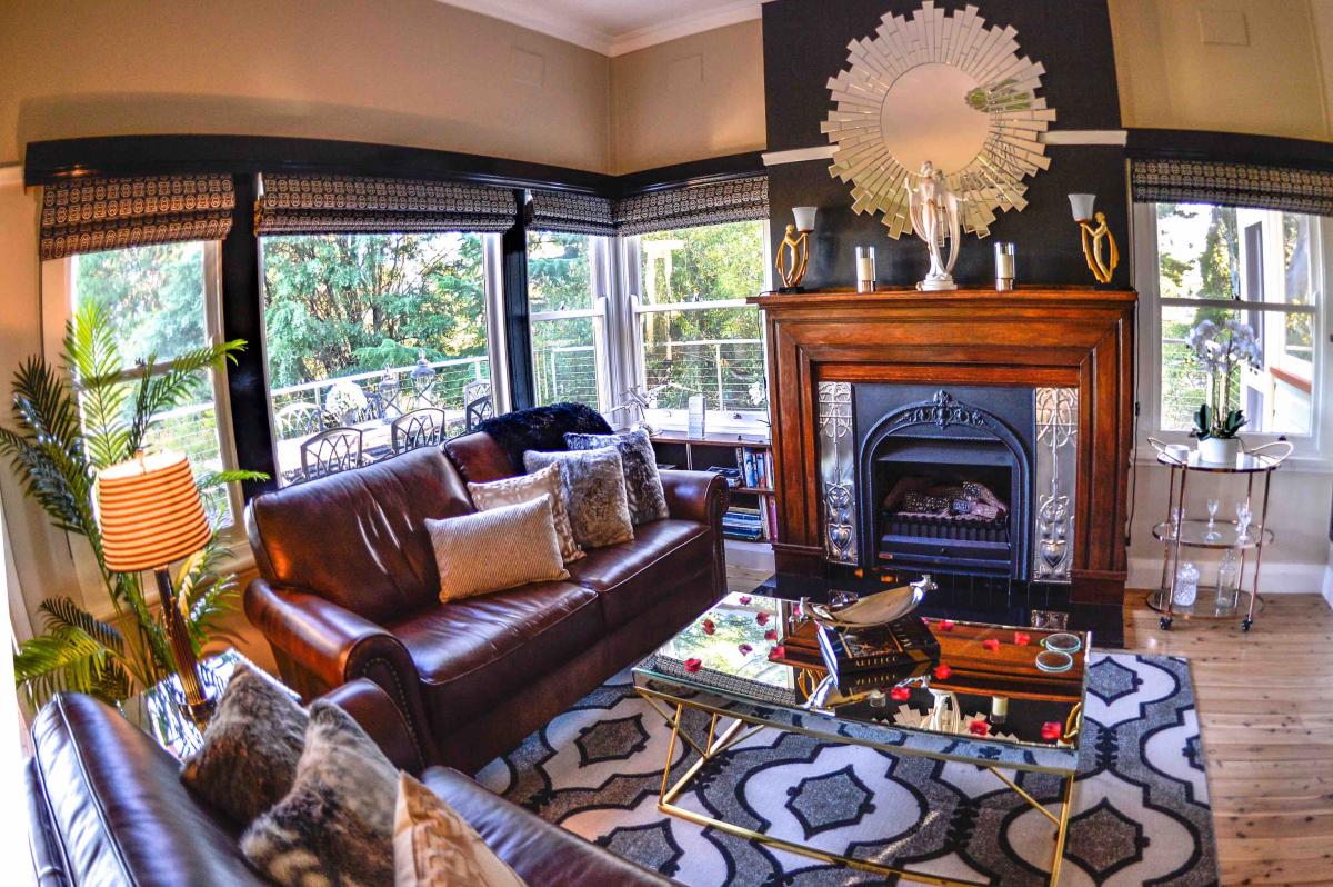 Chatelaine Lounge 2