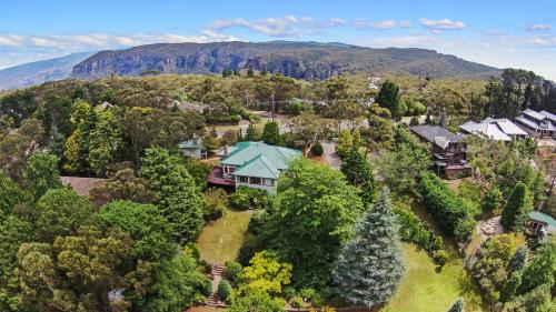 004 Open2view ID450446-124-126 Narrow Neck Road
