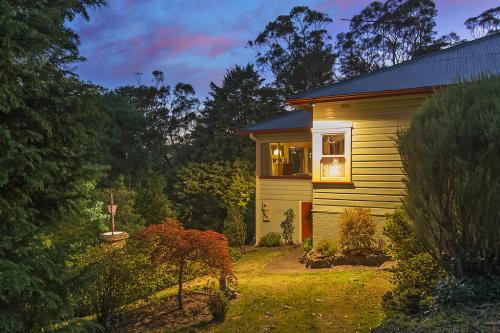 050 Open2view ID448722-124-126 Narrow Neck Rd
